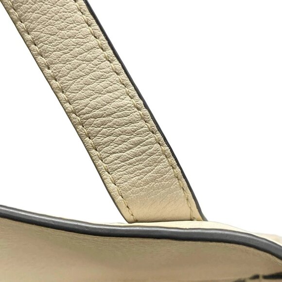 Auth PRADA - Cream Leather Tote Bag - Picture 8 of 16